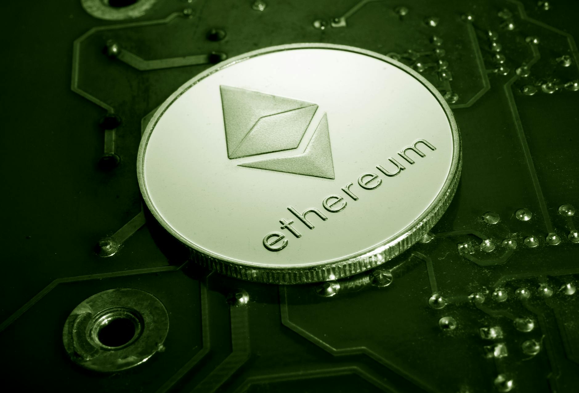 How DeFi Growth Could Propel Ethereum Toward Bullish Targets