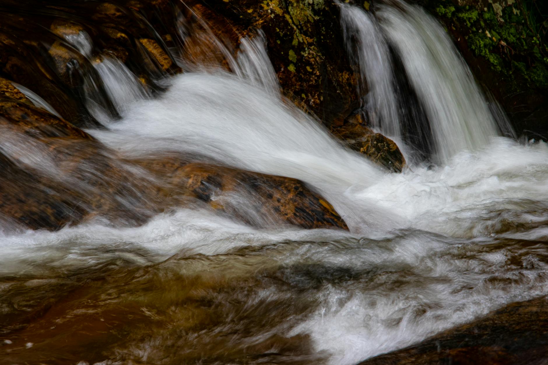 What Are the Current Snowfall Totals Across Upstate New York Regions?