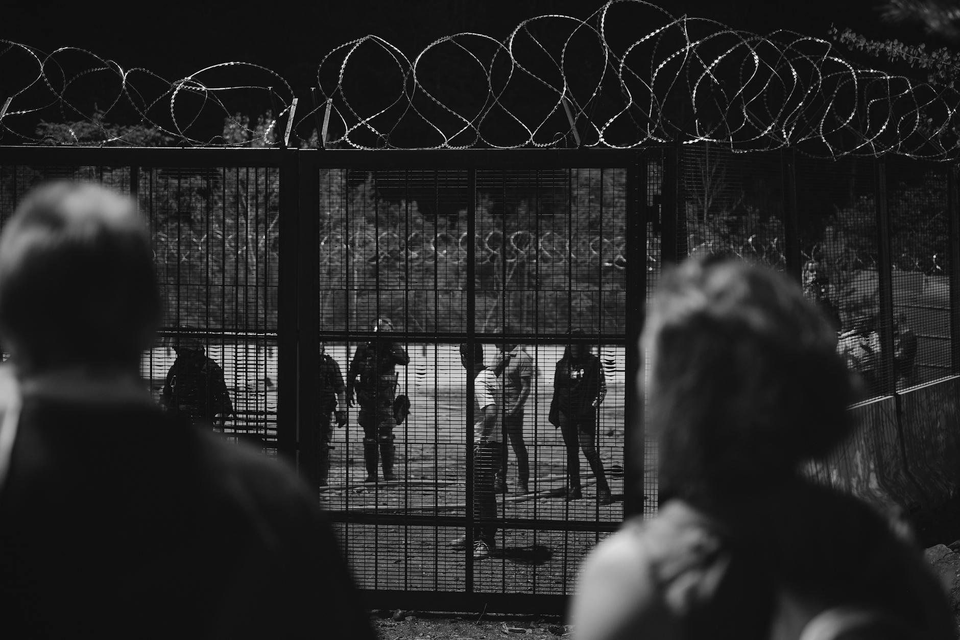 What Should Investors Watch When Political Scandals Emerge?