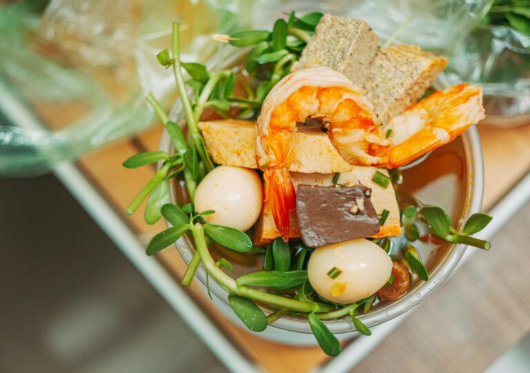 Tom Brady Called Out by Former Patriots Teammates Over Super Bowl Stance - Featured image