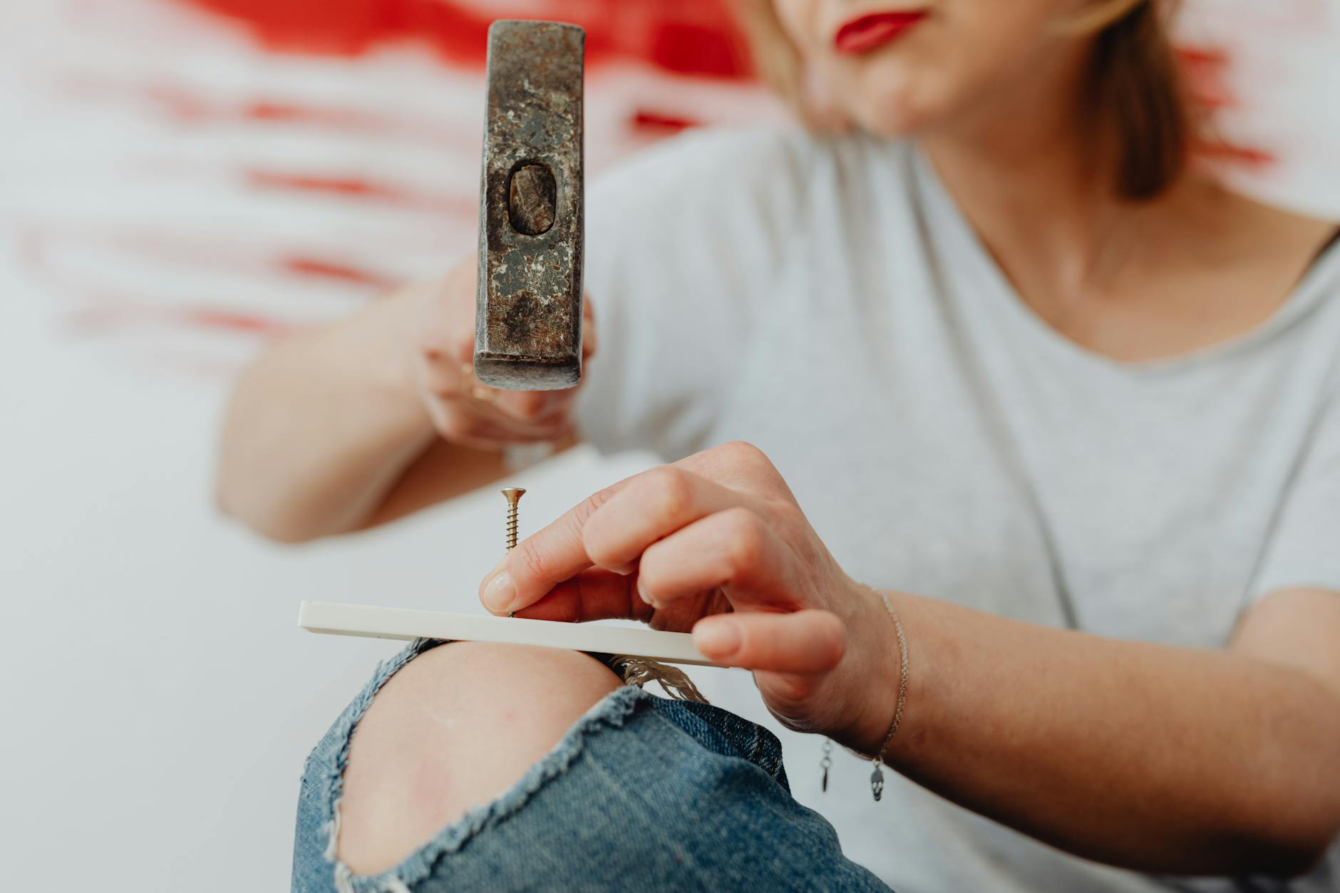 What Makes UNH a Momentum Stock Worth Watching Despite Its Sharp Decline?