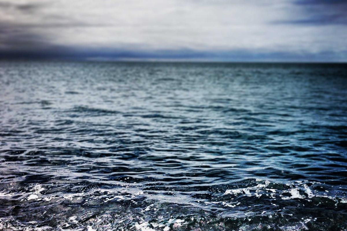 Illustration for Fact Check: Are Minimum Wage Earners Eligible For a $4,085 Grocery Relief Card in the Coming Weeks? No. Here's the Real Story.