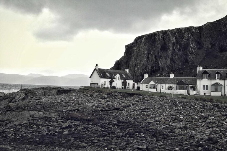 Image for Fact Check: Are Pension Holders Being Sent a $1,690 Stimulus Reissue Before Tax Day? No. Here's What's True.