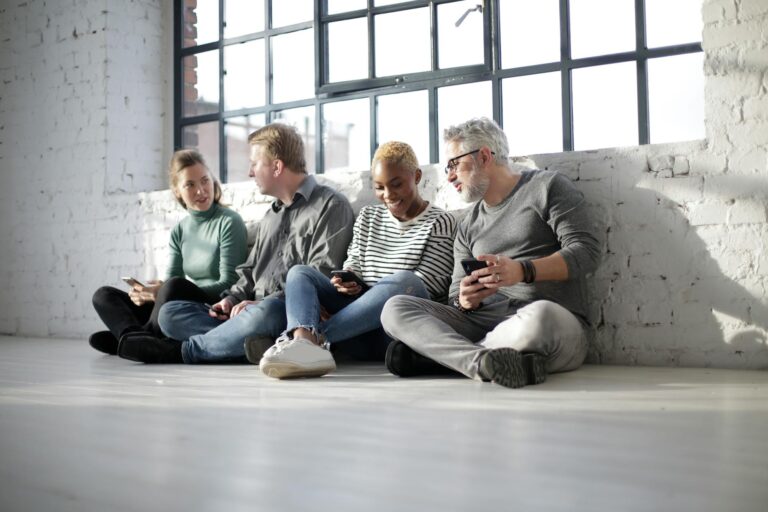 Fact Check: Are Social Security Recipients Being Mailed a $2,610 Middle-Class Tax Refund This Year? No. Here's the Full Story. - Featured image