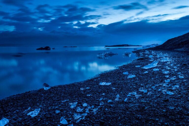 Image for Fact Check: Are Unemployed Workers Receiving a $4,320 Mortgage Relief Check Before March 31? No. Here's the Breakdown.