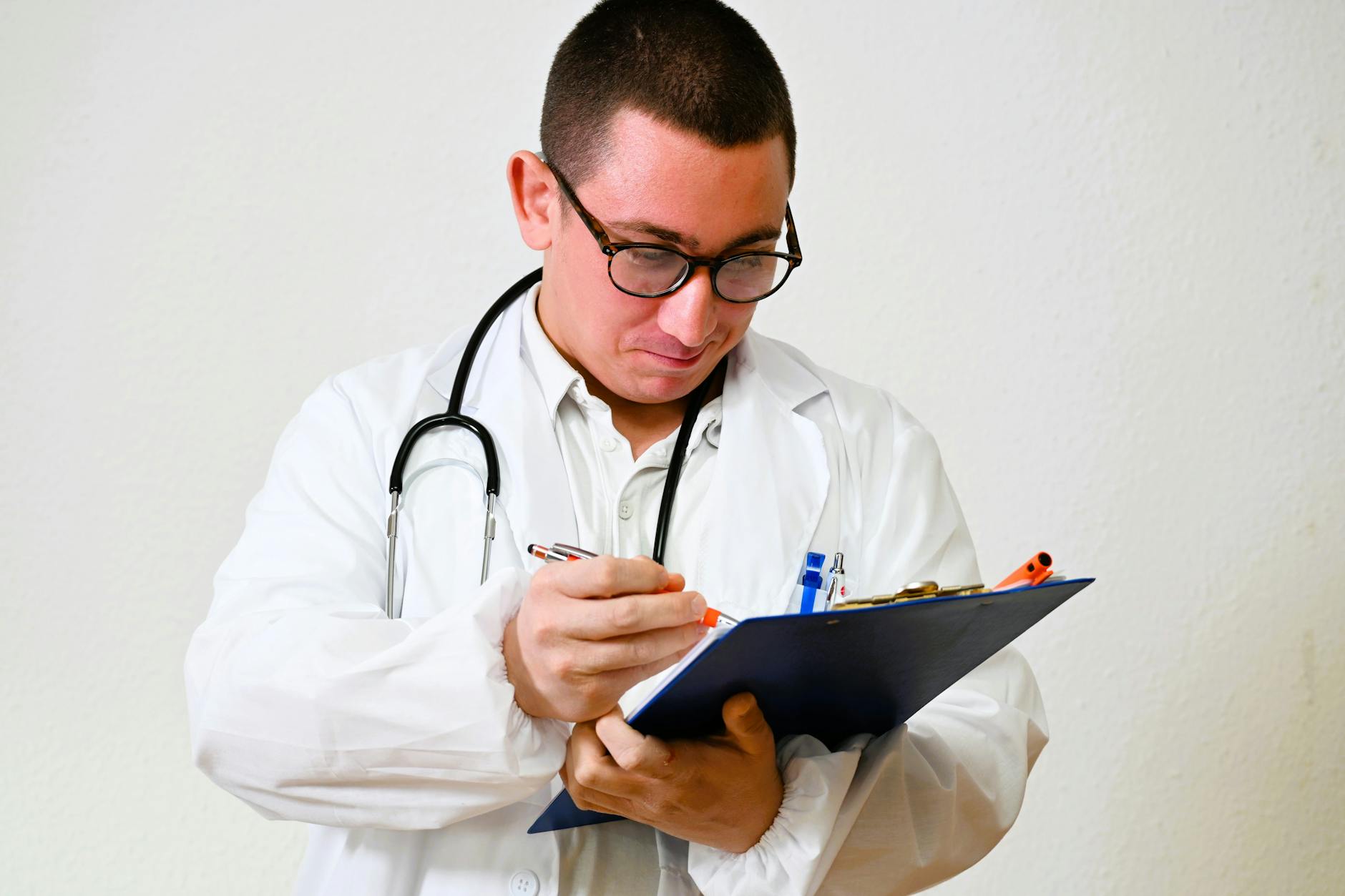 How Do Healthcare Providers Grade and Assess Mucous Membrane Inflammation Severity?