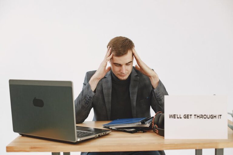 How to Cope With Anxiety Without Medication Using Evidence-Based Techniques