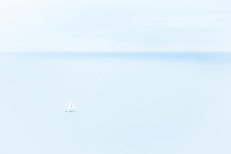 How to Find Mistake Fares and Error Pricing on Flights - Featured image