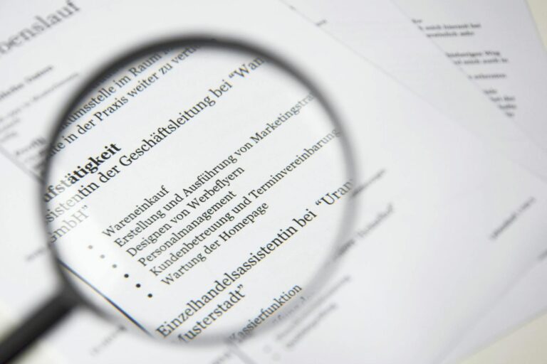 How to Make a Resume That Gets Past ATS Software - Featured image