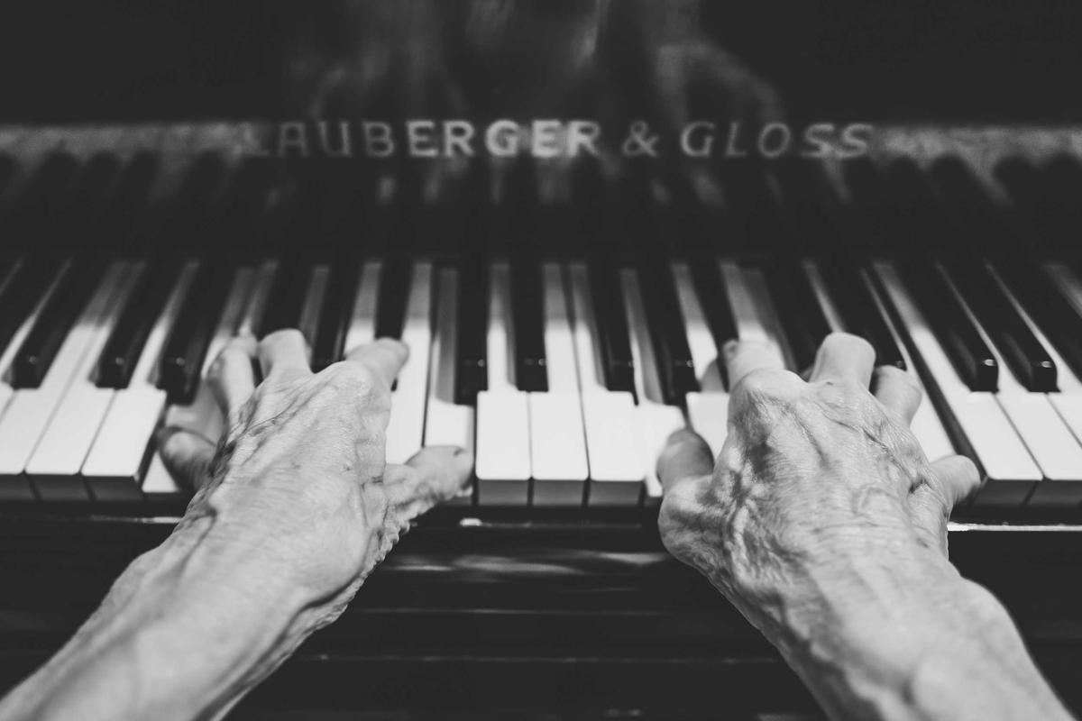 How to Remove Grease Stains From Clothing After Washing - stock market