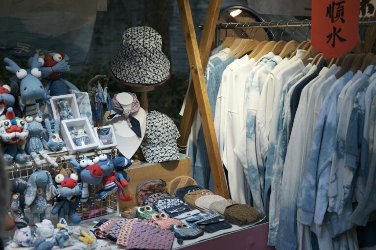 How to Start an Etsy Shop and Get Your First Sale - Featured image