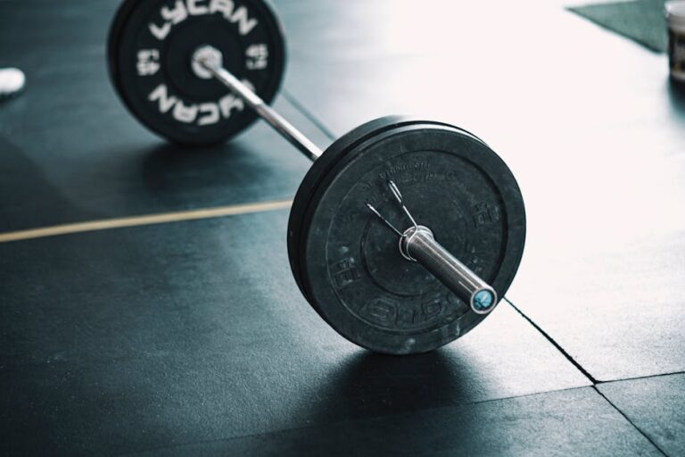 How to Start Lifting Weights as a Complete Beginner