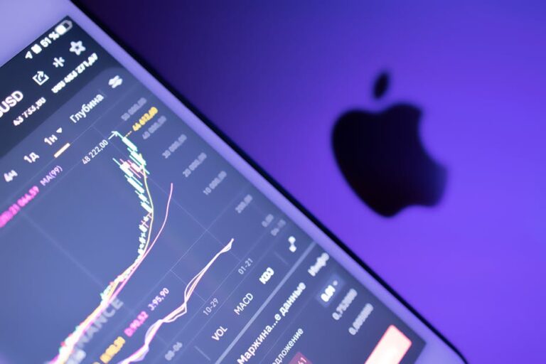 How to Use Apple AirDrop to Share Files Between Devices