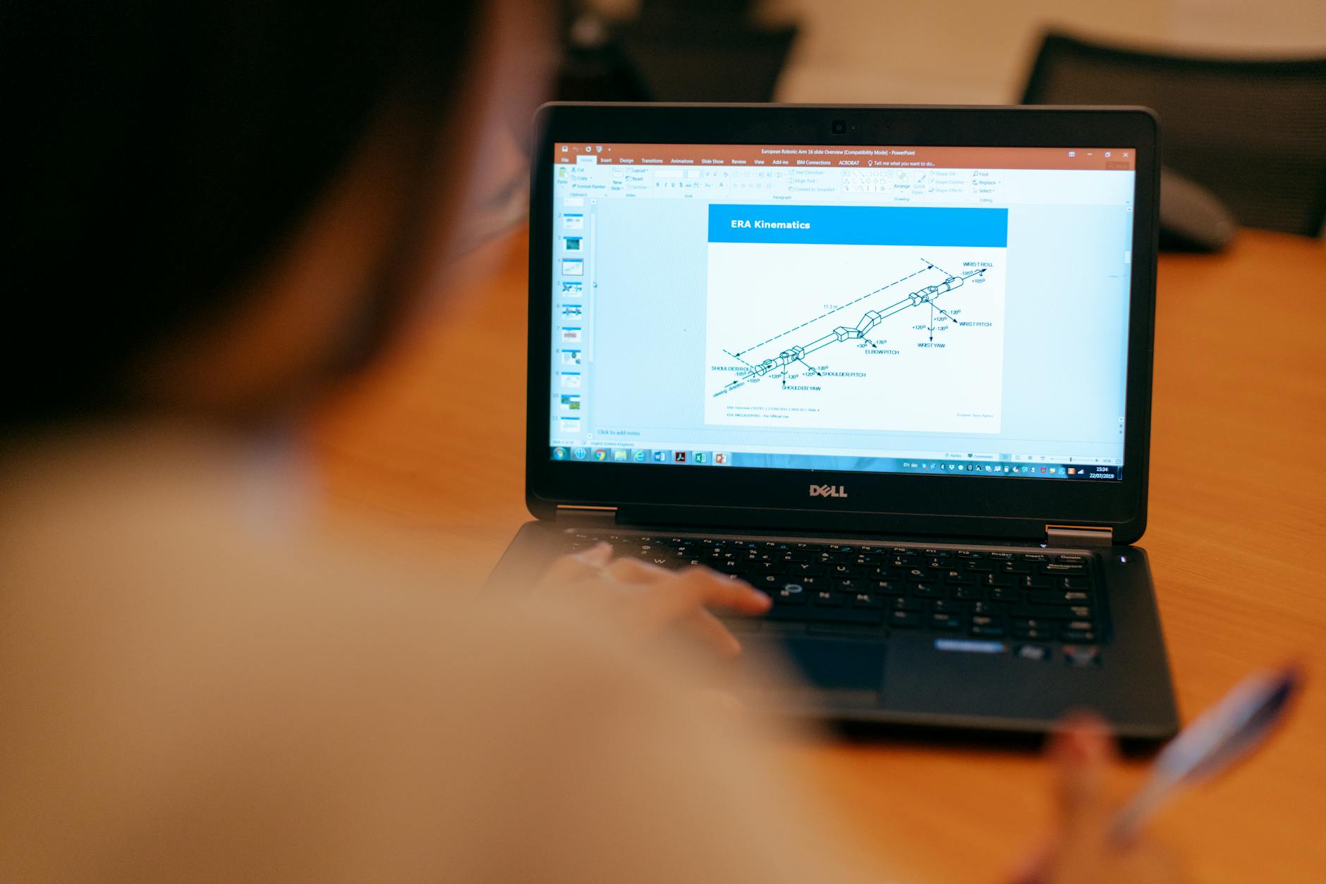 The Contradiction Between Technical and Fundamental Analysis