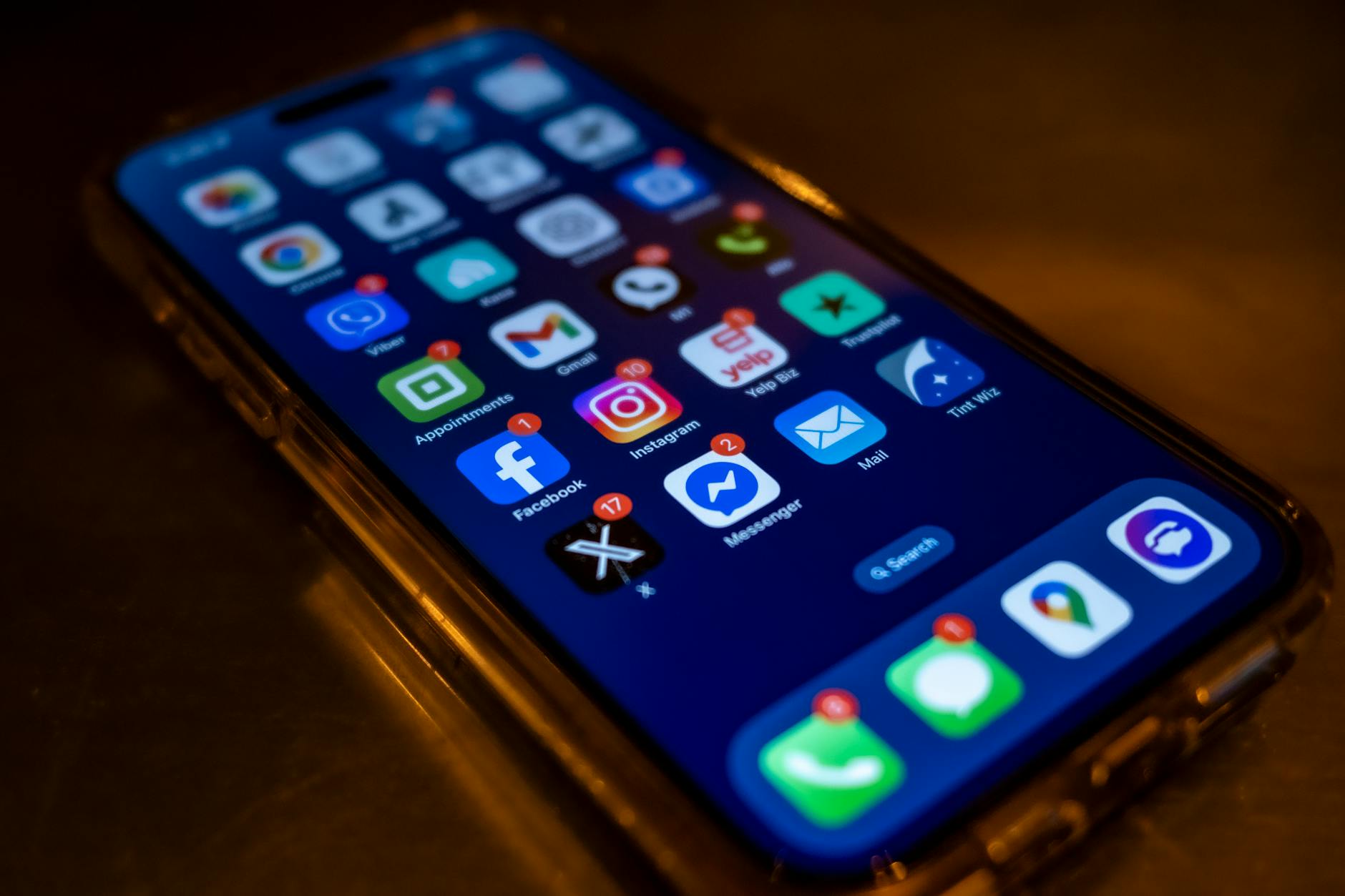 What Are the Best Yelp Alternatives for Finding Restaurants?