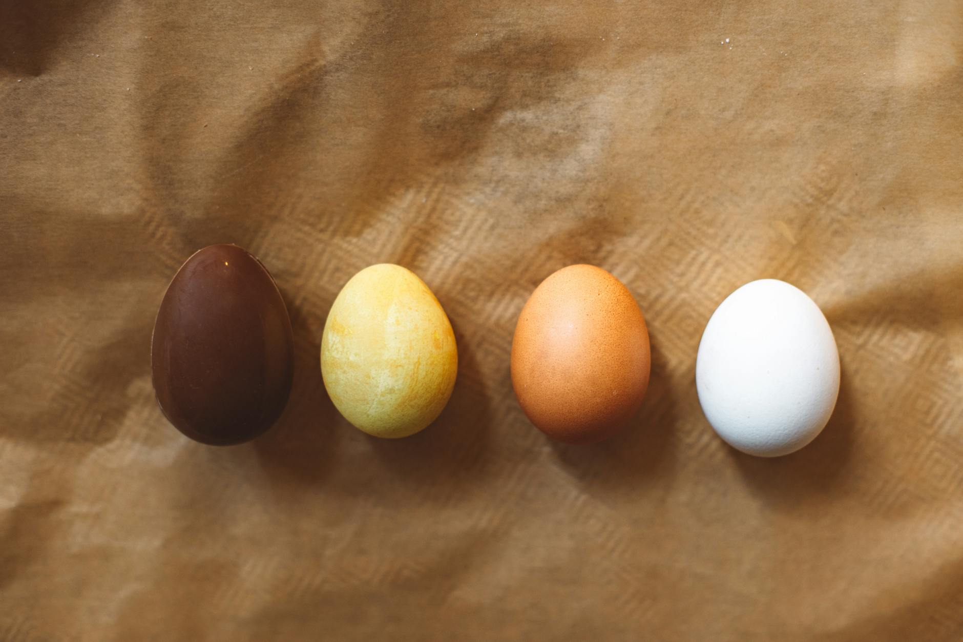 What's the Difference Between WiFi Extenders, Mesh Systems, and Access Points?