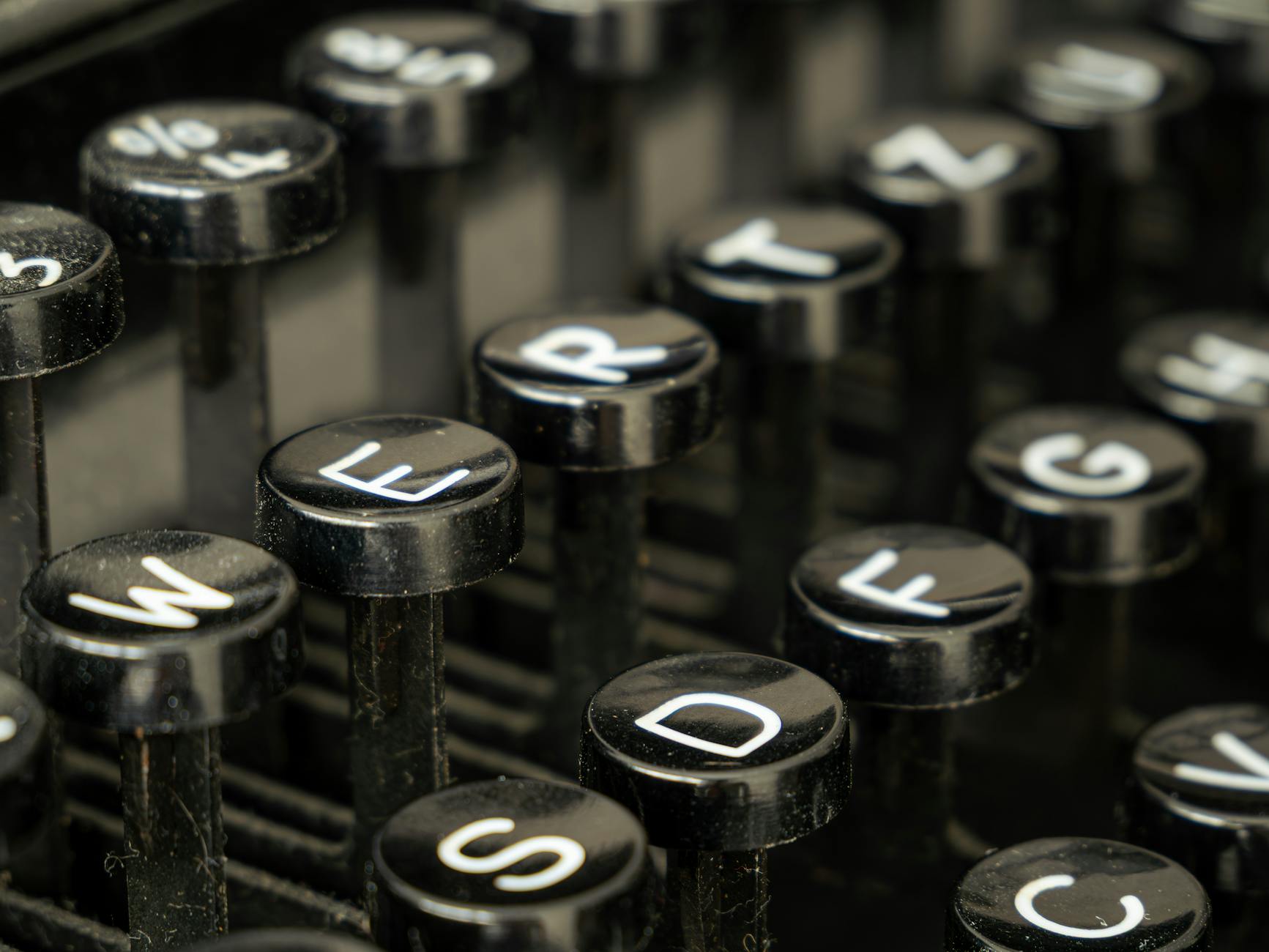 What Types of Stores Are Being Targeted in Manhattan?