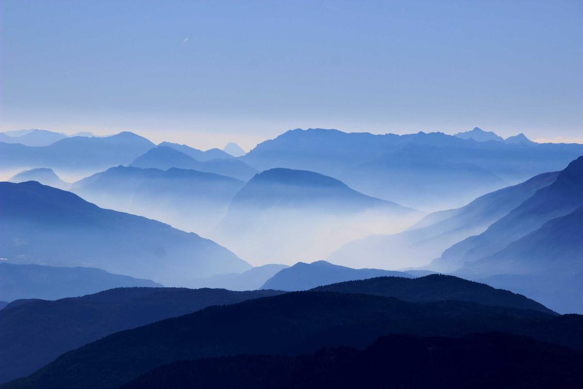 Where to Find Mistake Fares: The Tools and Communities That Surface These Deals