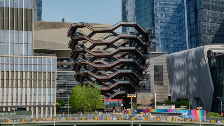 Best Food Near Hudson Yards Manhattan - Featured image