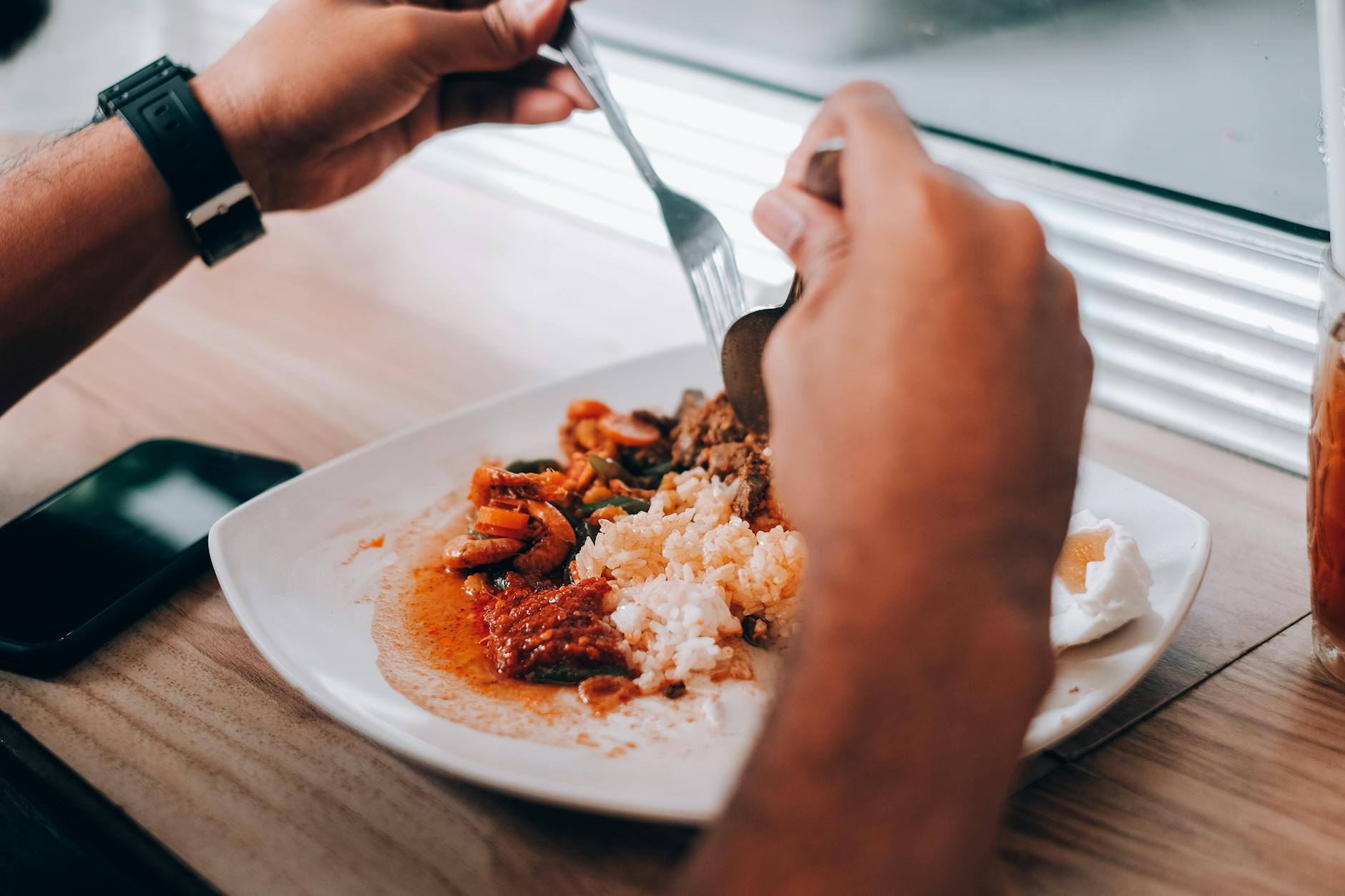 Mid-Range and Casual Dining Beyond the Center