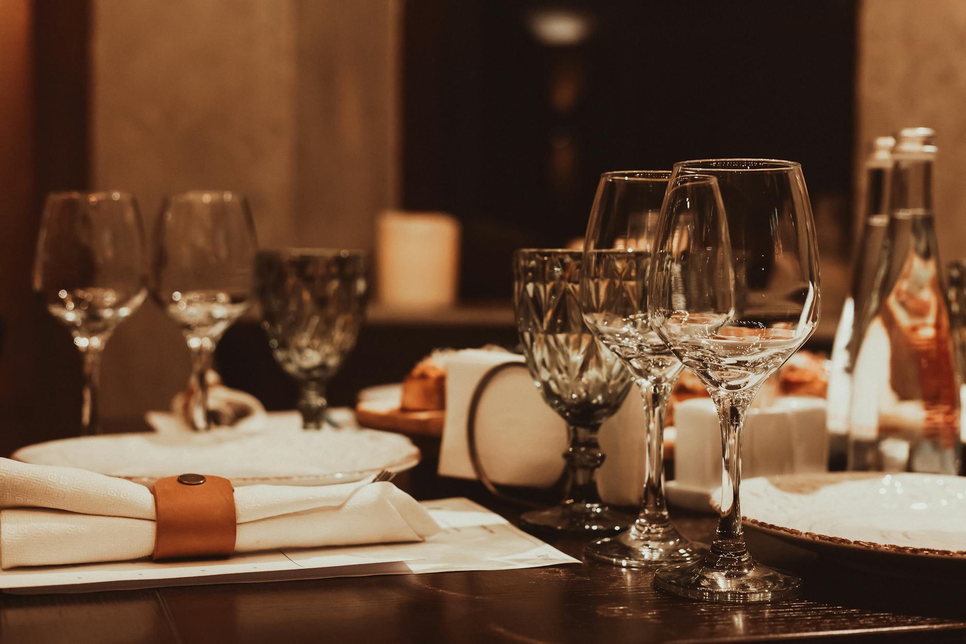 Neighborhood Character and the Dining Experience