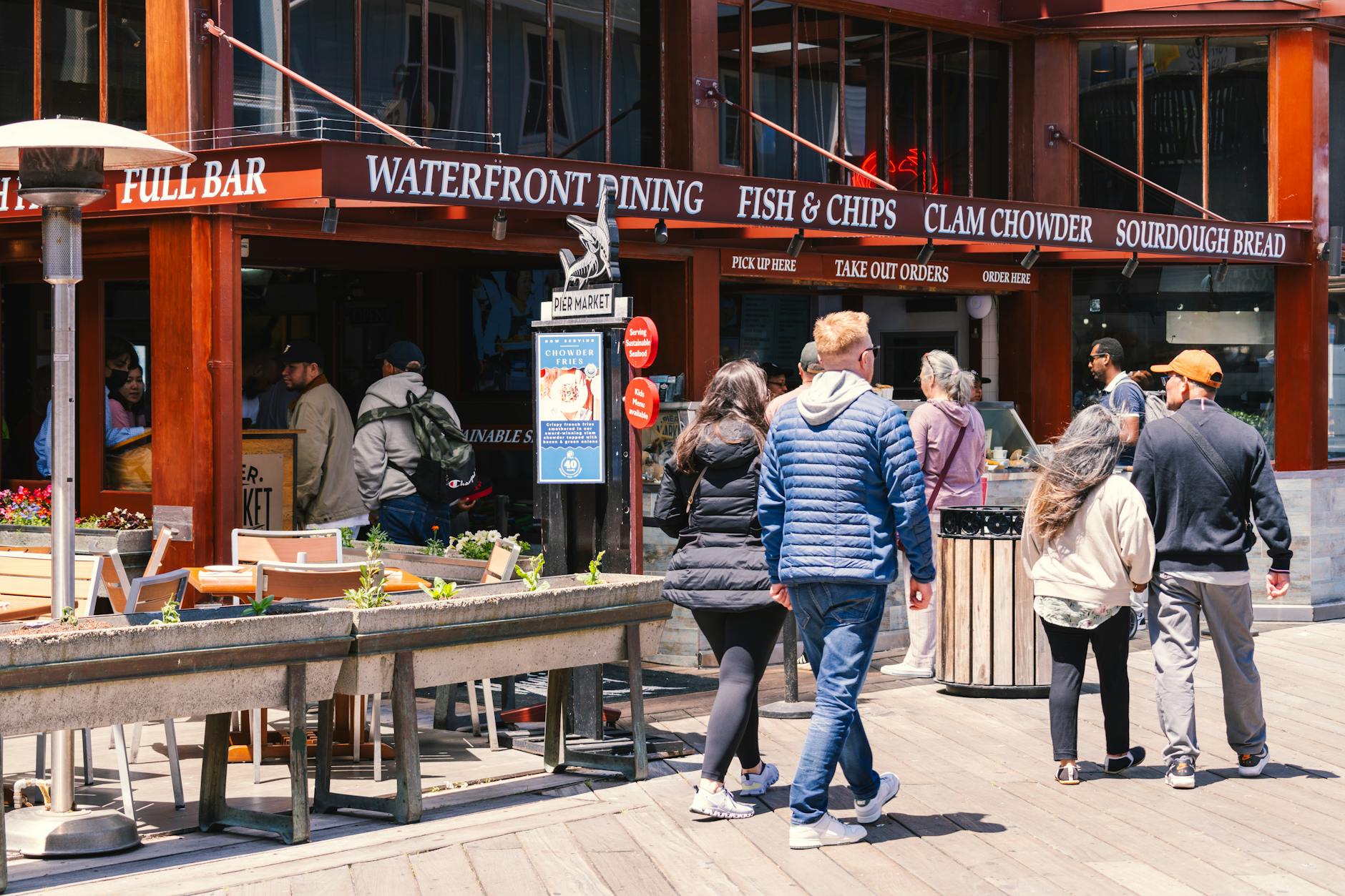 Seafood and Waterfront Dining Opportunities