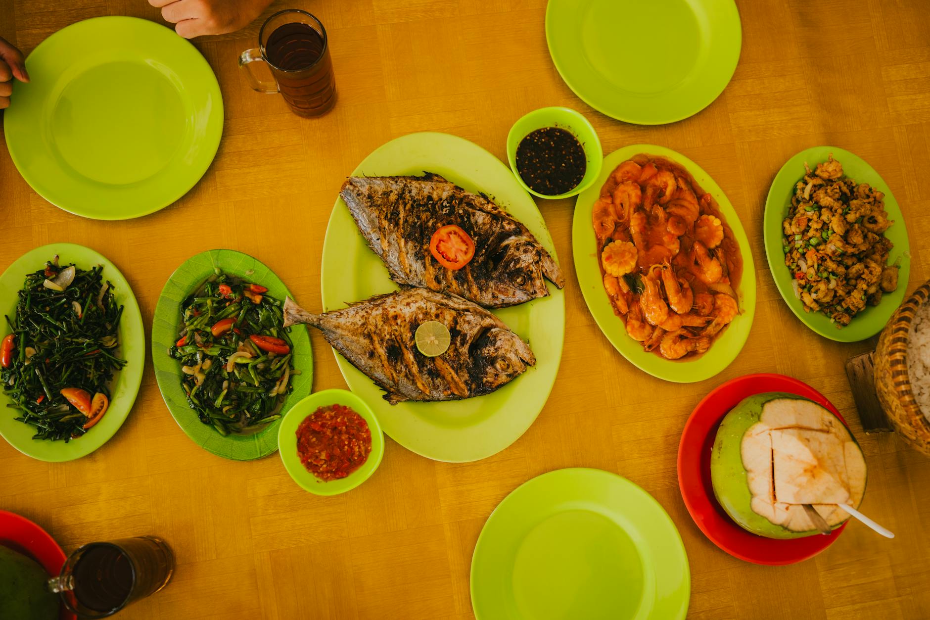 The Role of Seafood and Specialty Dishes in Lunch Economics