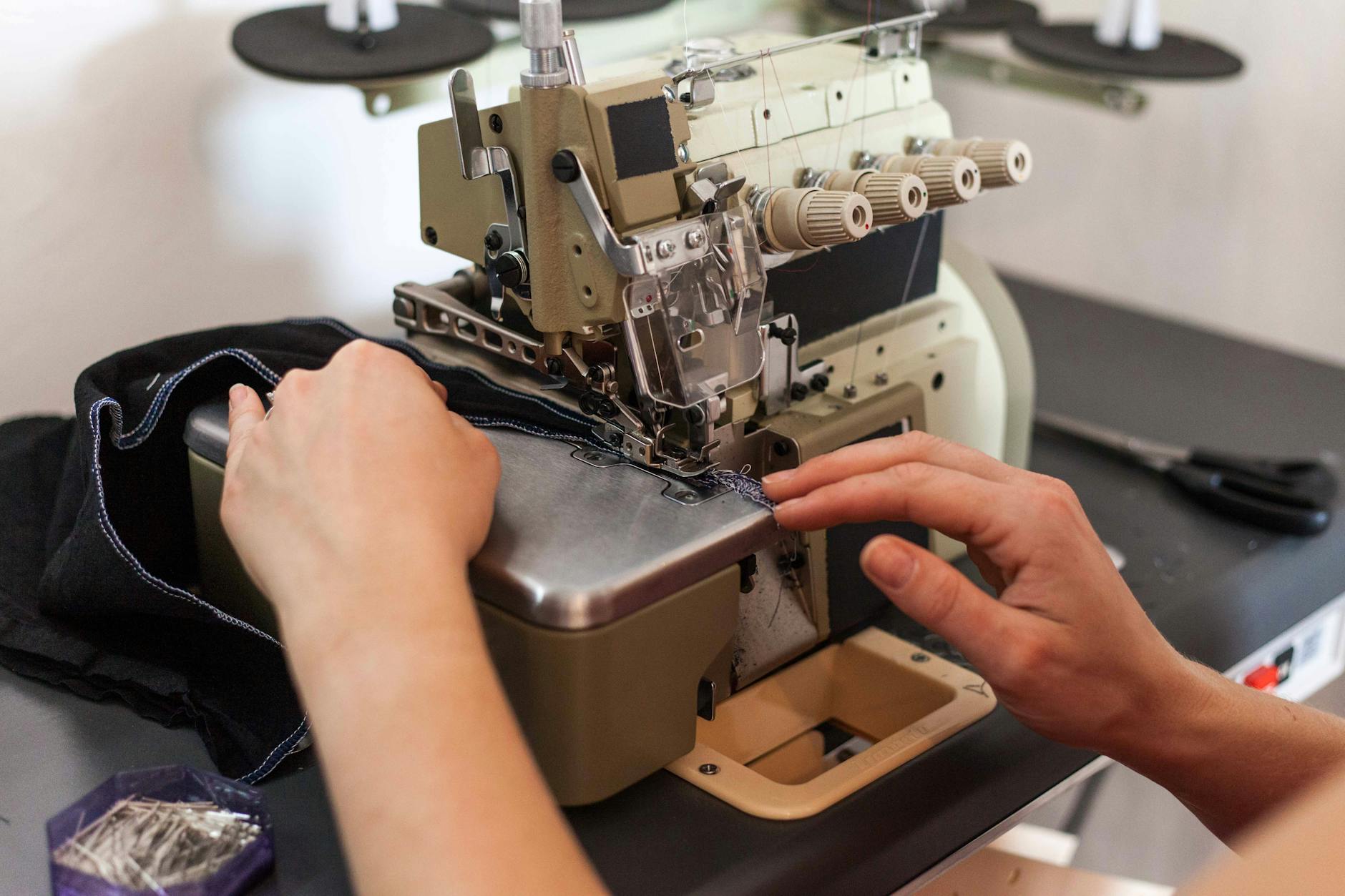 Chain Stitch Hemming as the Gold Standard for Raw-Edge Preservation