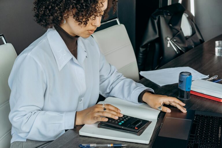 How Bookkeeping Software Compares for Solo Operations - Featured image