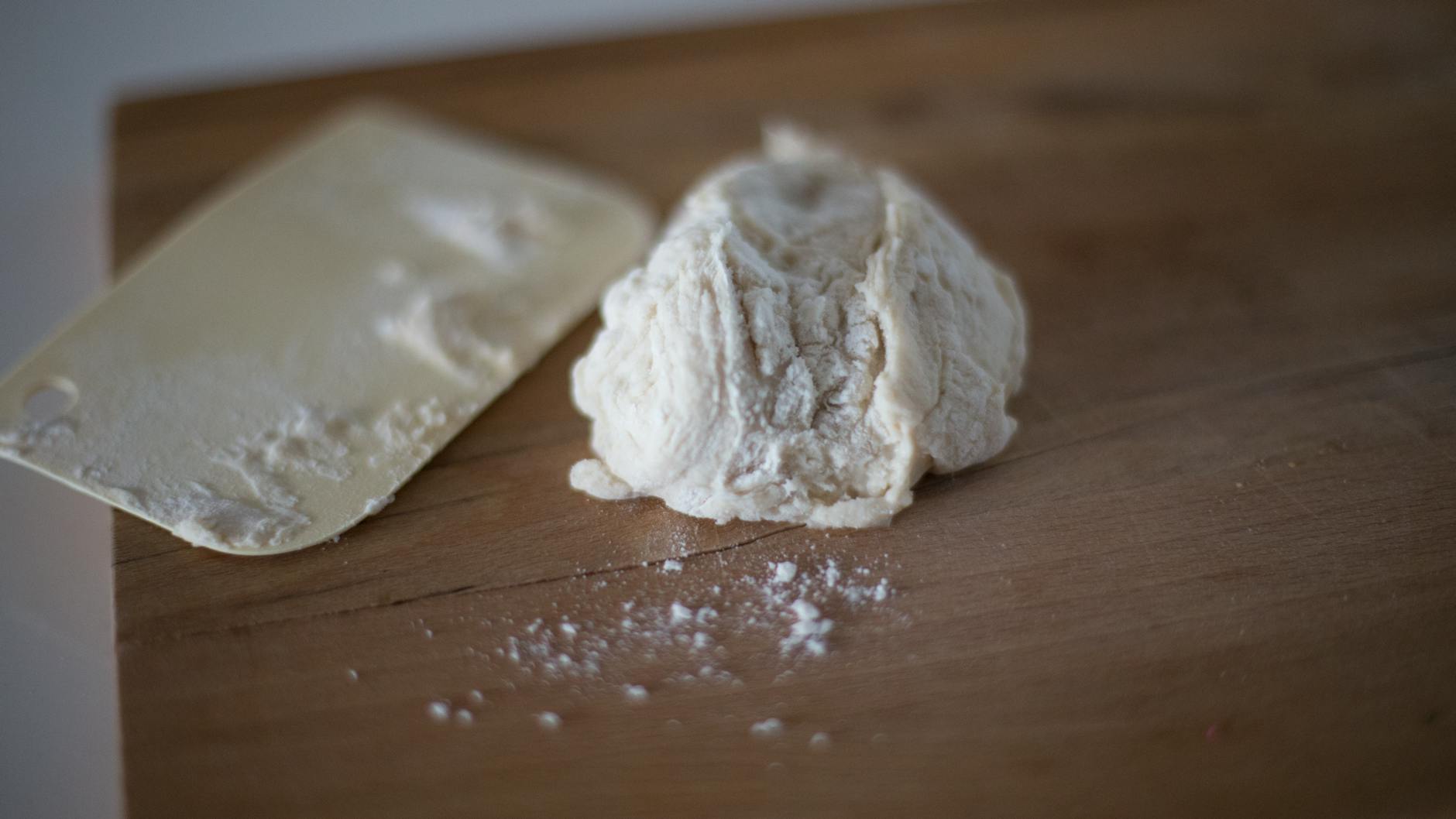 How Overnight Dough Affects Gluten Development and Crumb Structure
