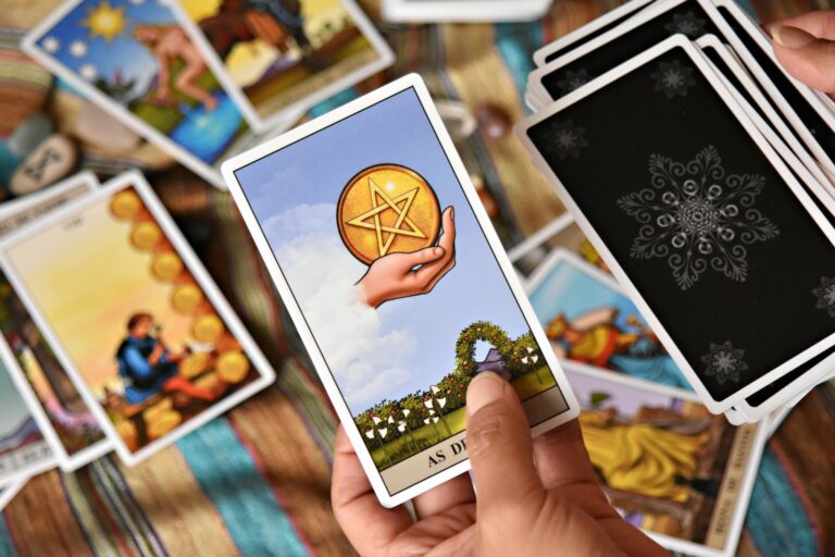 How the Hidden Fates Set Became a Long Term Hold Favorite - Featured image