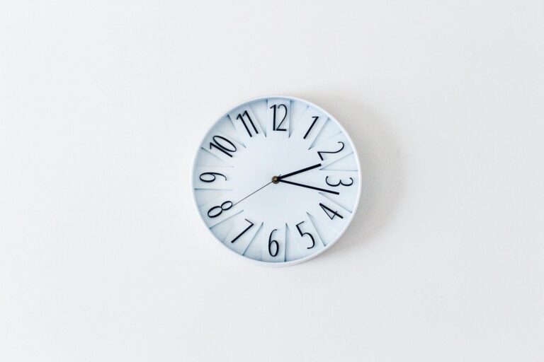 How to Add 10 Minutes of Mobility Without Hating It - Featured image