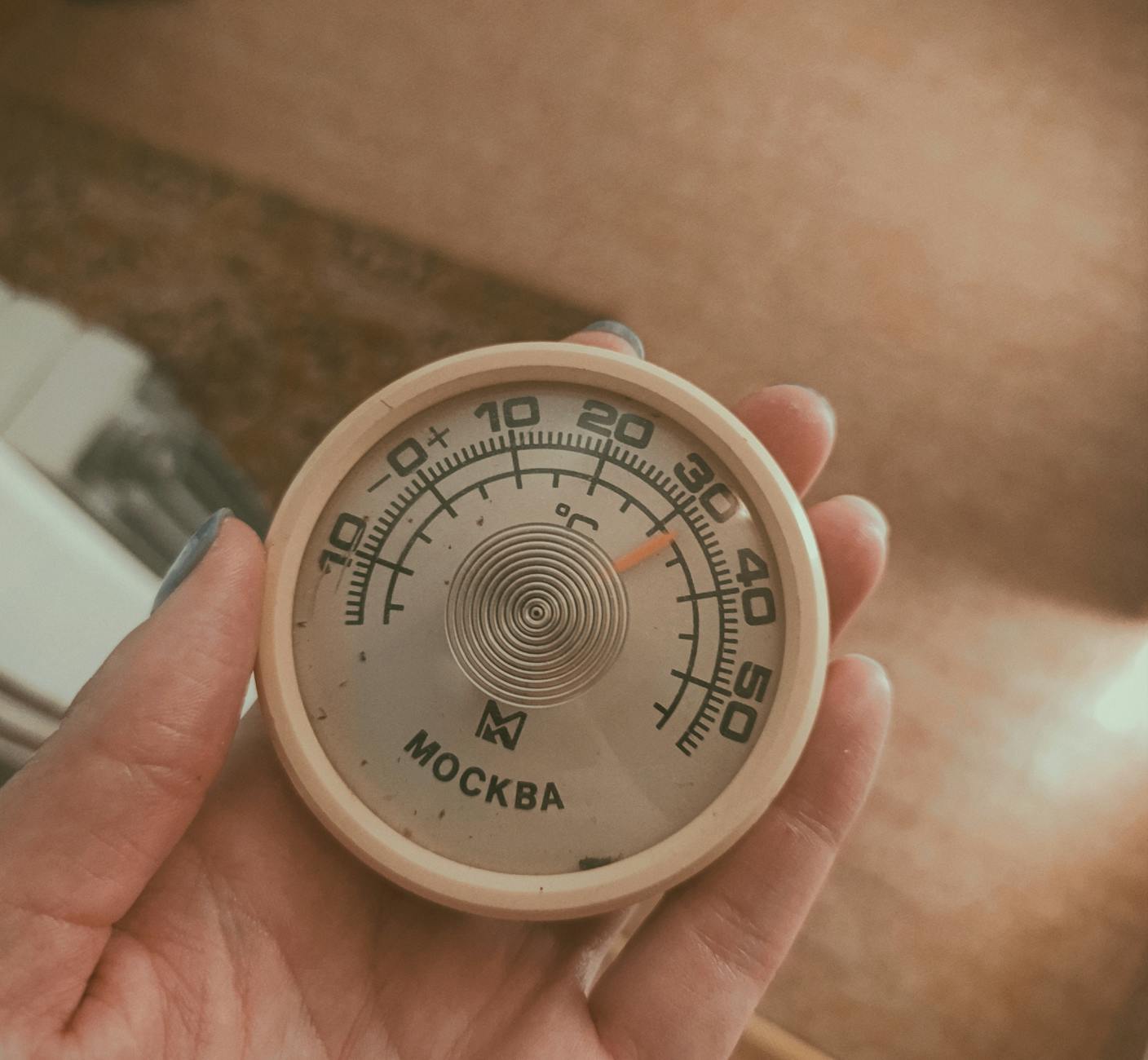 What Temperature and Time Does a Slow Cooker Need to Produce Yogurt?