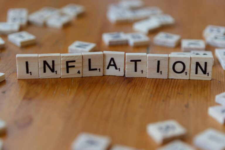 Why Index Bloat Slows Down Site Wide Rankings - Featured image