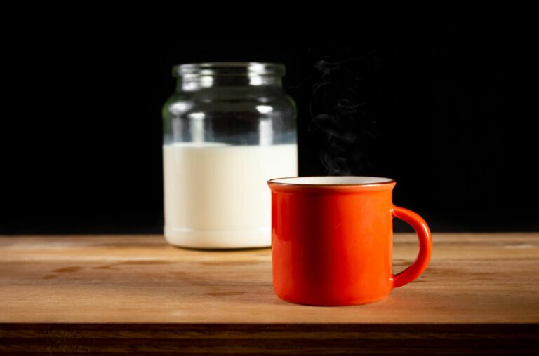Why Some Black Teas Take Milk Well and Some Don't - Featured image