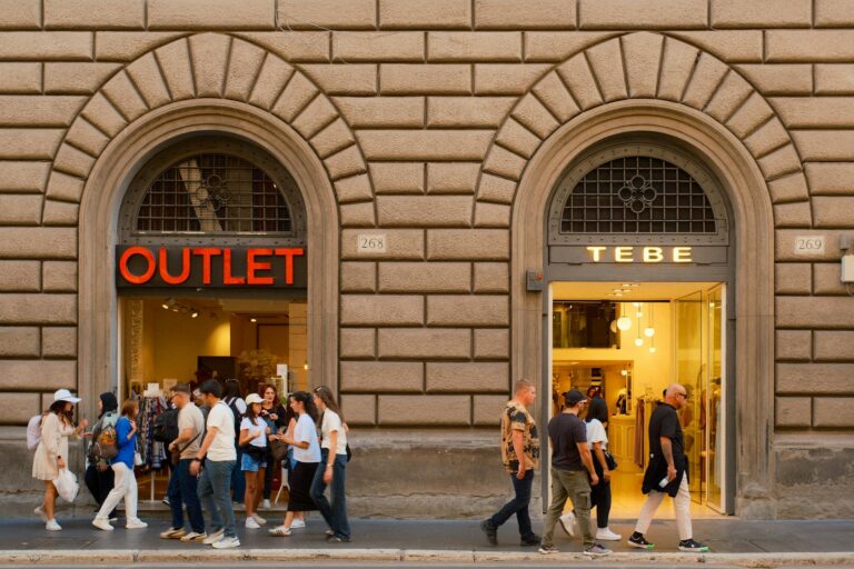 Why Some Outlets Refuse to Add Comment Sections - Featured image
