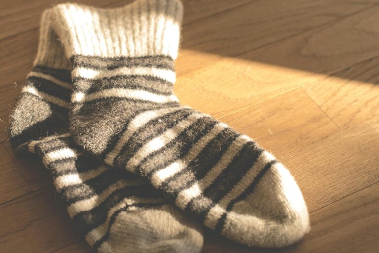 Why Wool Socks Beat Cotton in Every Season - Featured image