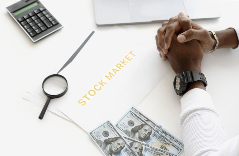Money Stocks and Investing 2026 Guide: valuation, risk, and catalysts; Key Facts and Questions to Ask - Featured image